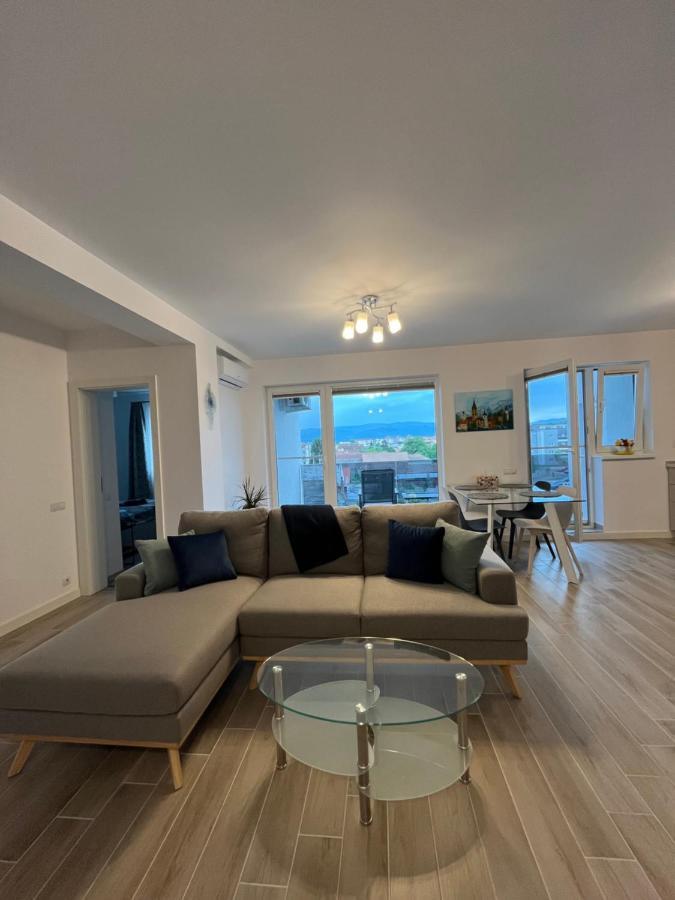 Azzurro Apartment Сибиу Екстериор снимка
