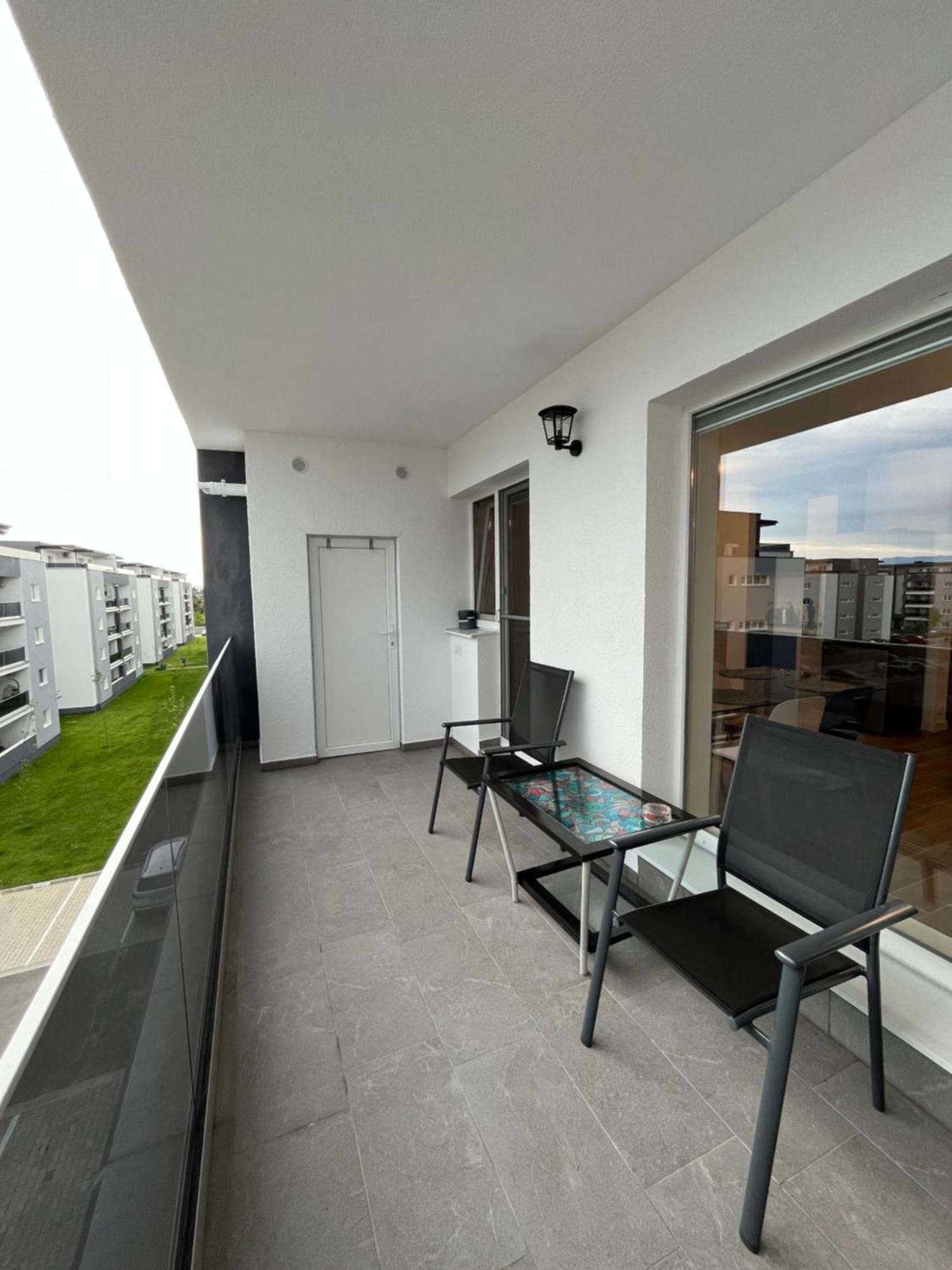 Azzurro Apartment Сибиу Екстериор снимка