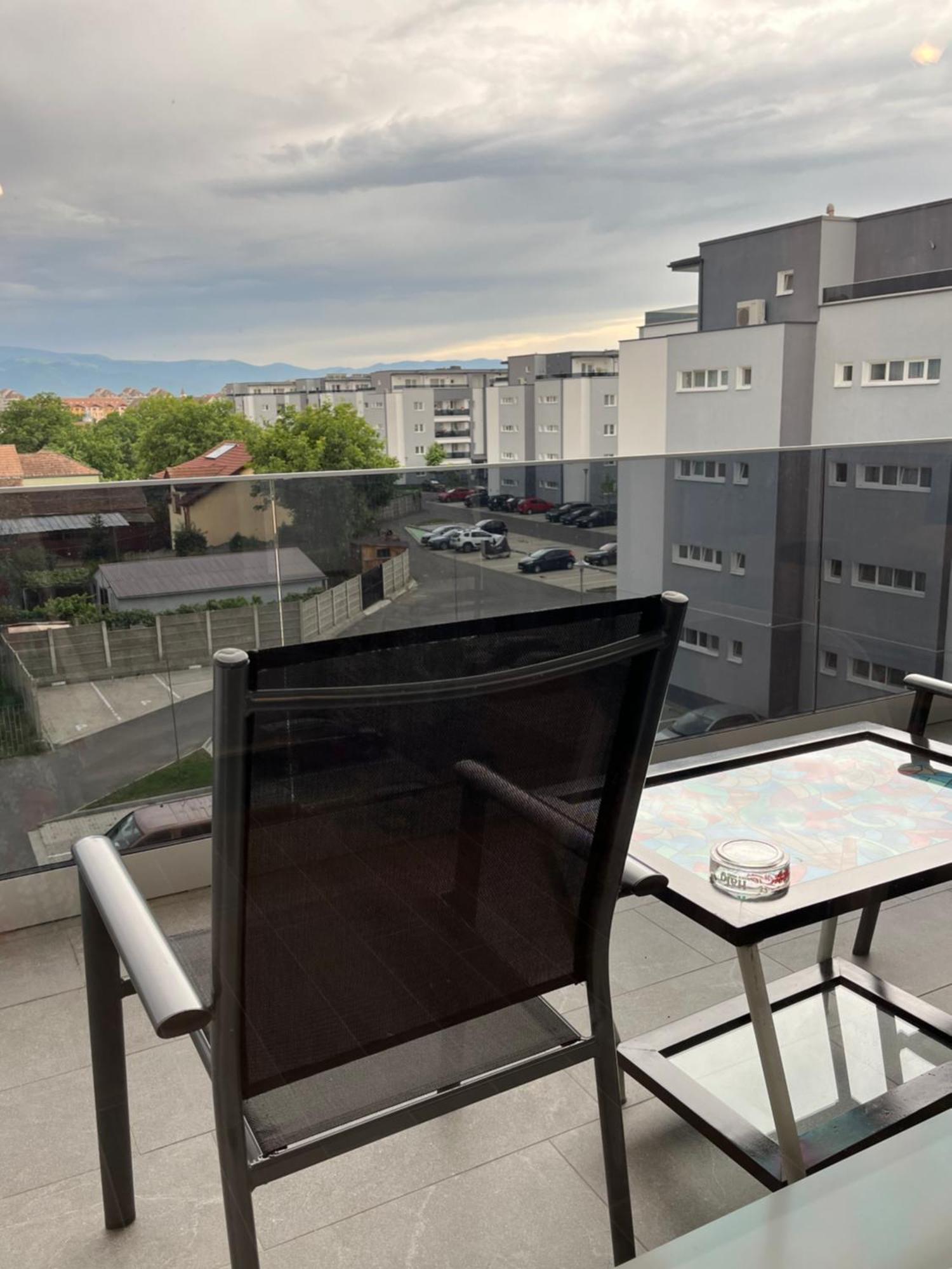 Azzurro Apartment Сибиу Екстериор снимка